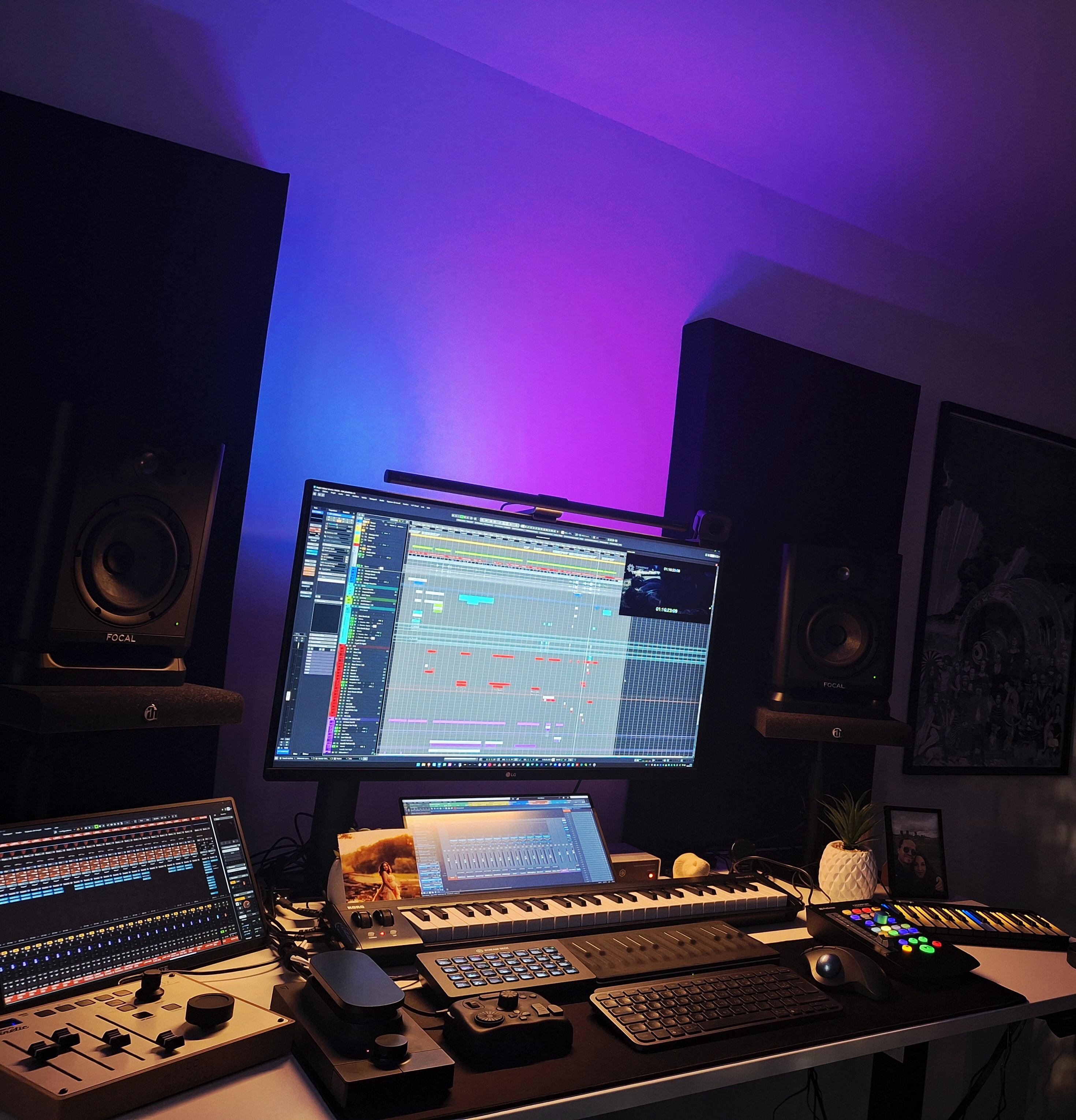 Roman Rouzine Studio's Roman Rouzine Studio's